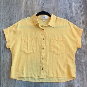 Thread and supply crop button down top